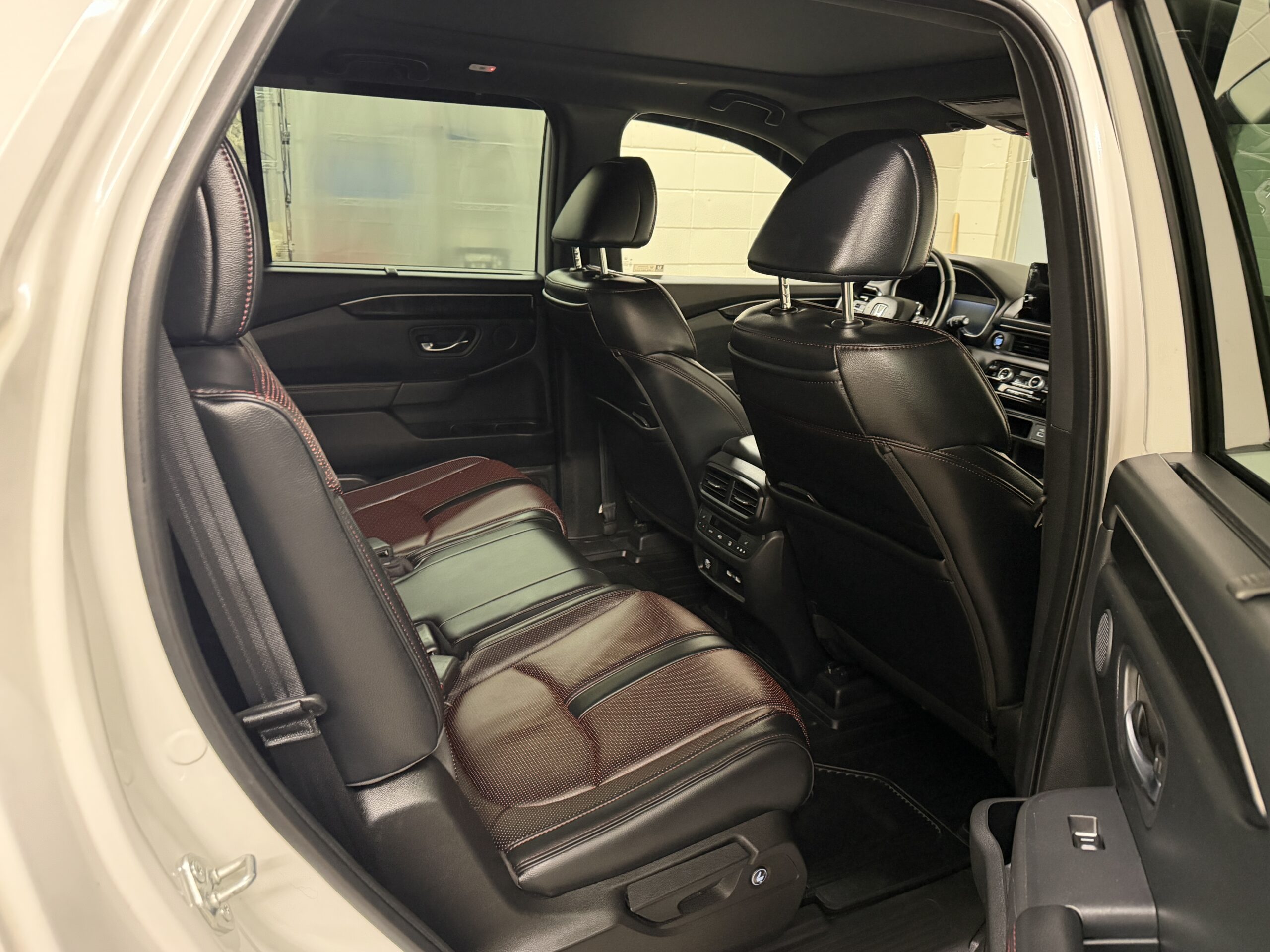 2023 HONDA PILOT BLACK EDITION AWD *PENDING* - Image 11
