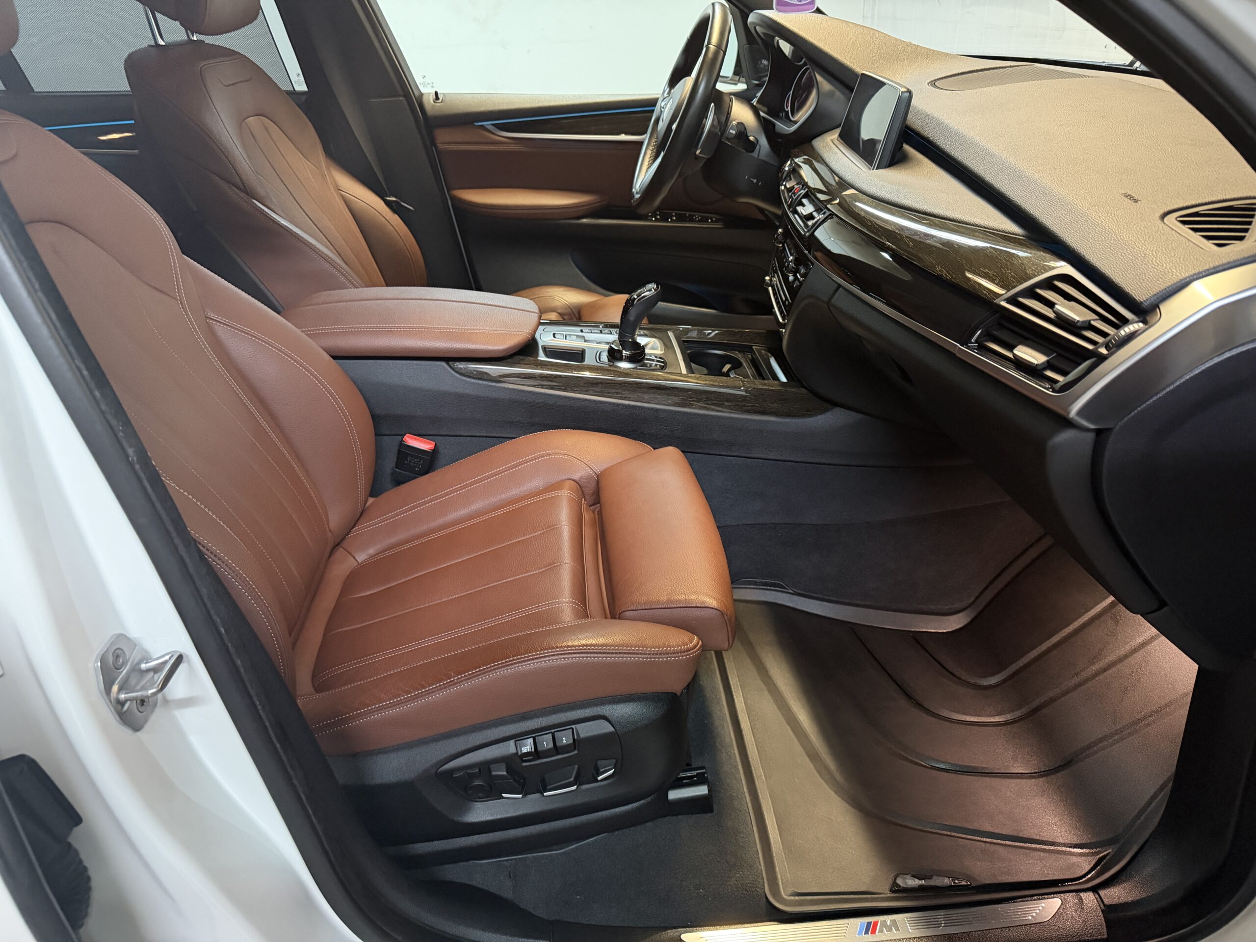 2017 BMW X5 XDRIVE35I"NO ACCIDENT" - Image 12