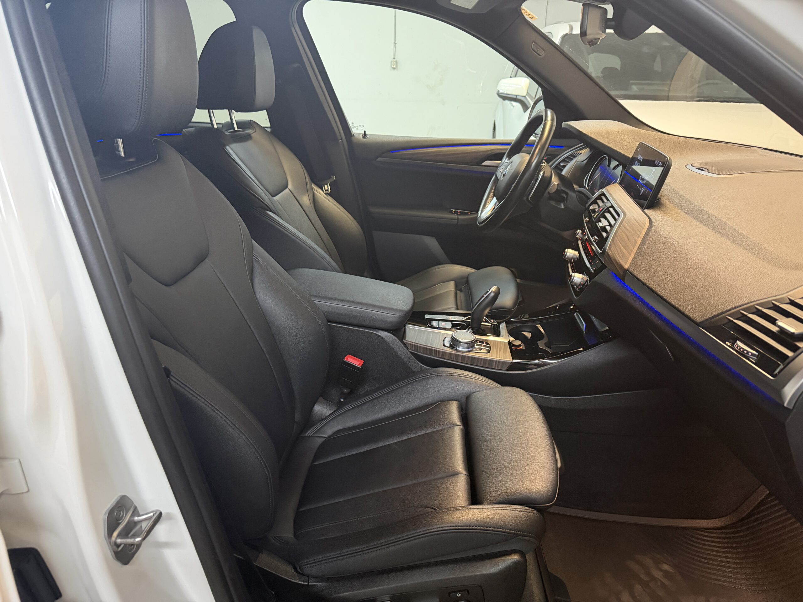 2018 BMW X3 XDRIVE 30I - Image 12