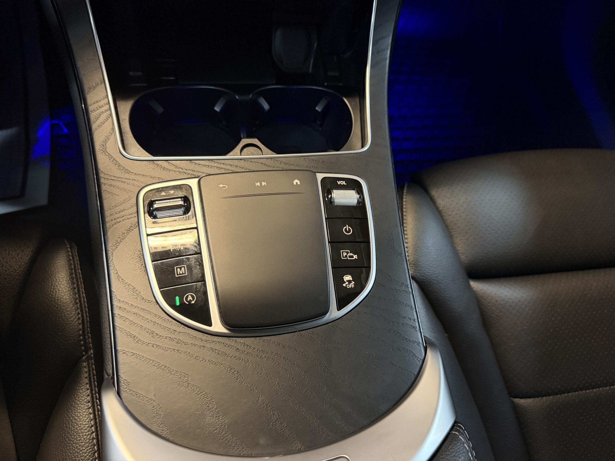 2022 MERCEDES BENZ GLC300 4MATIC - Image 16