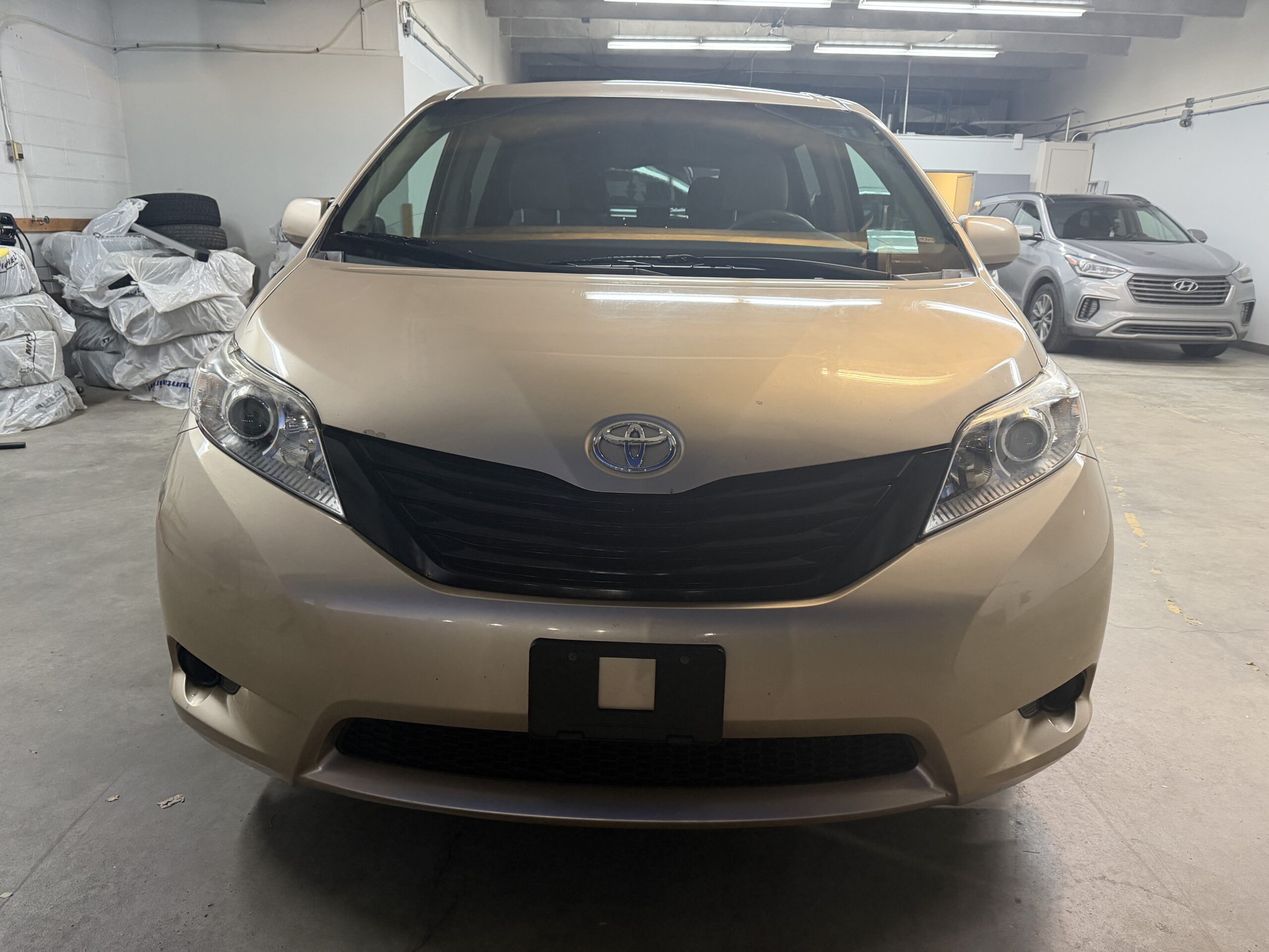 2013 TOYOTA SIENNA CE *PENDING*