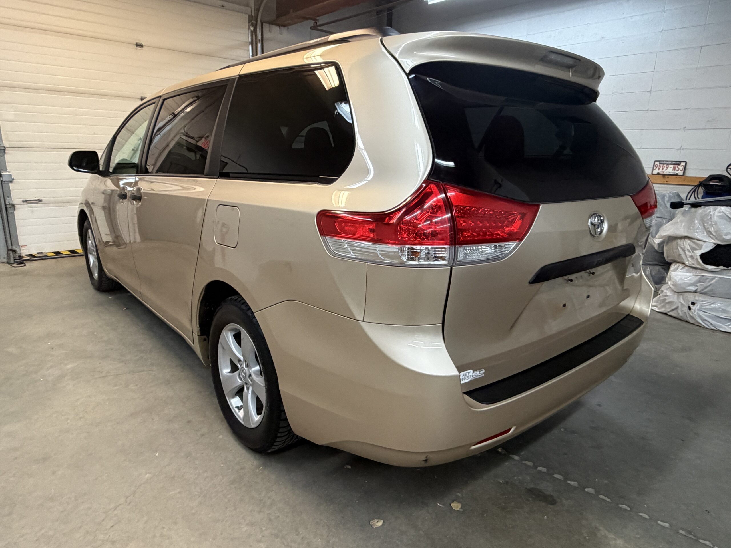2013 TOYOTA SIENNA CE *PENDING* - Image 4