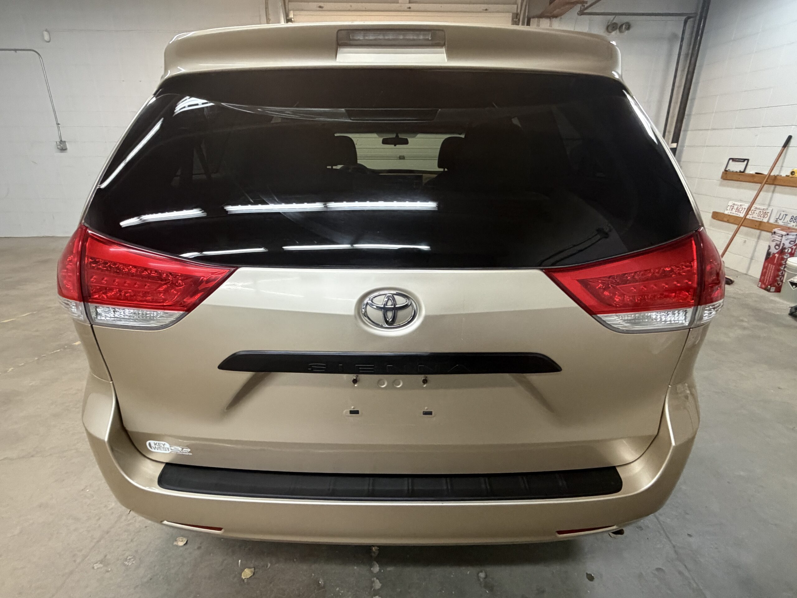 2013 TOYOTA SIENNA CE *PENDING* - Image 5