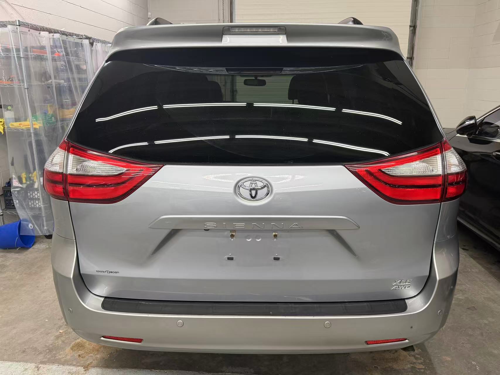 2015 TOYOTA SIENNA XLE AWD *PENDING* - Image 6