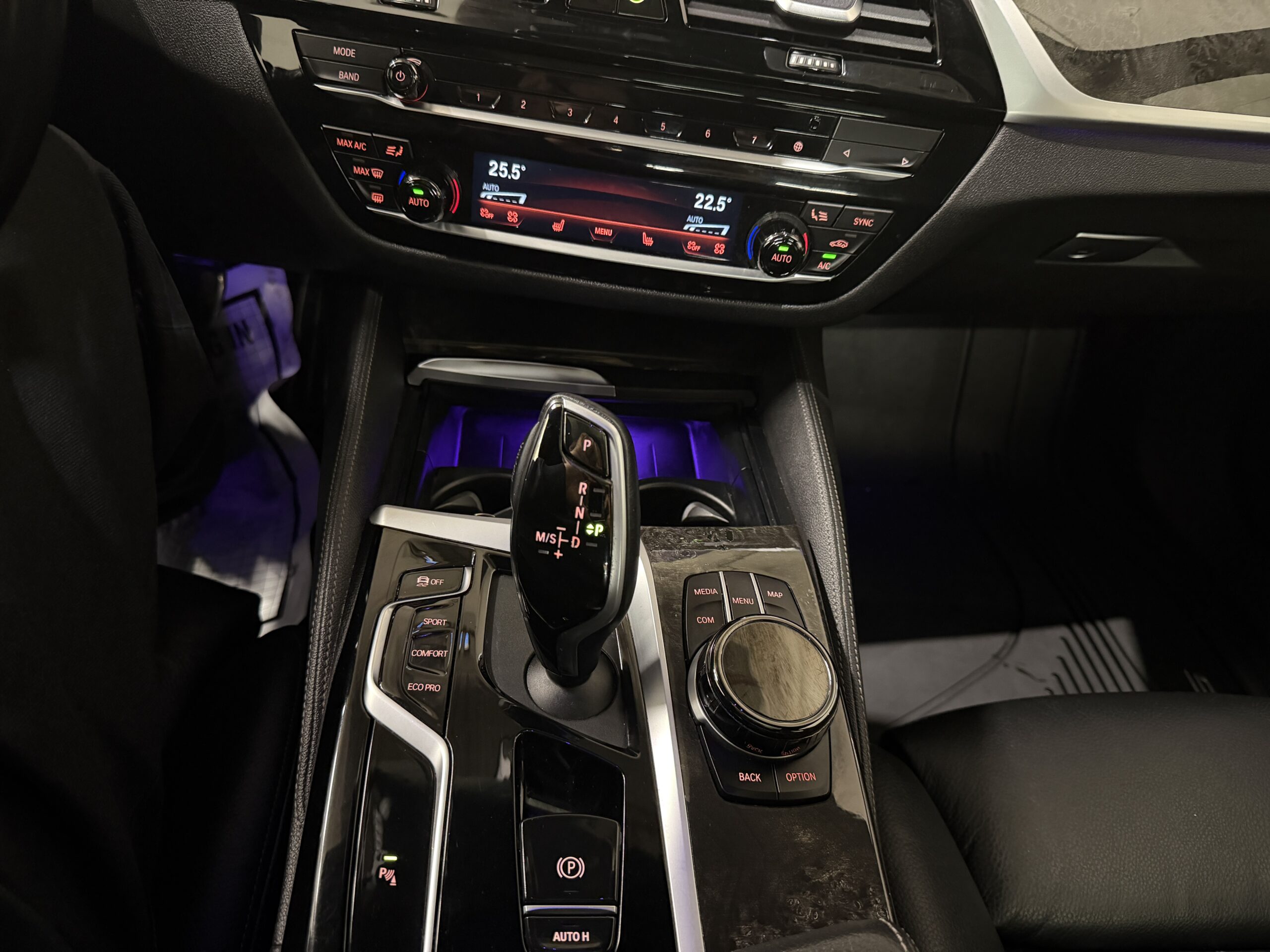 2022 BMW 540 XDRIVE - Image 13