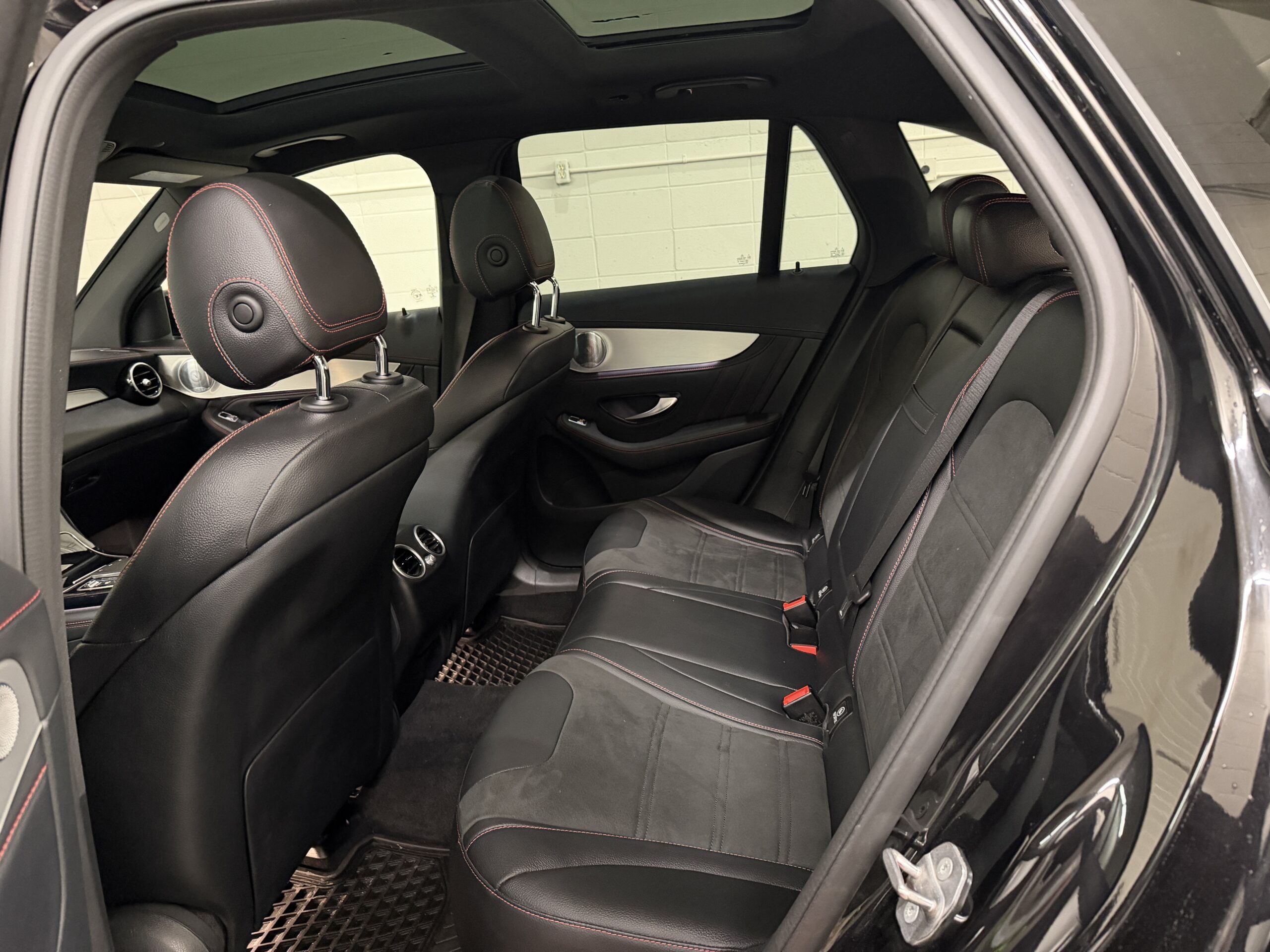 2020 MERCEDES-BENZ GLC 43 4MATIC AMG *PENDING* - Image 9