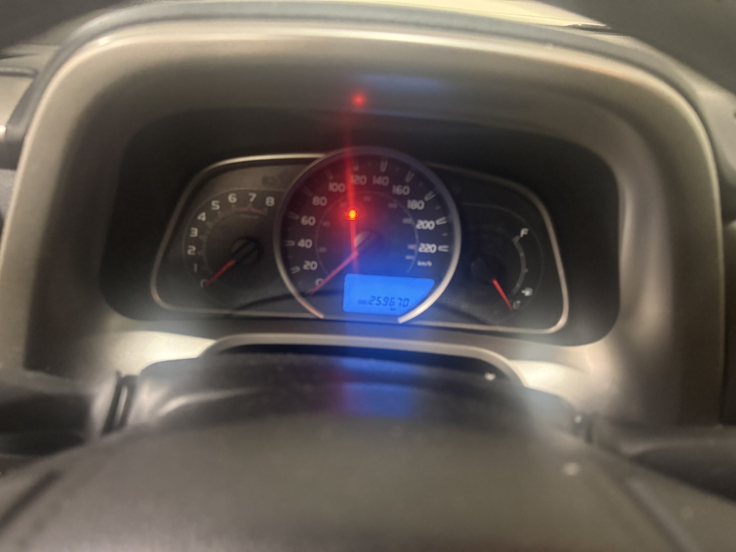 2015 TOYOTA RAV4 LE AWD - Image 11