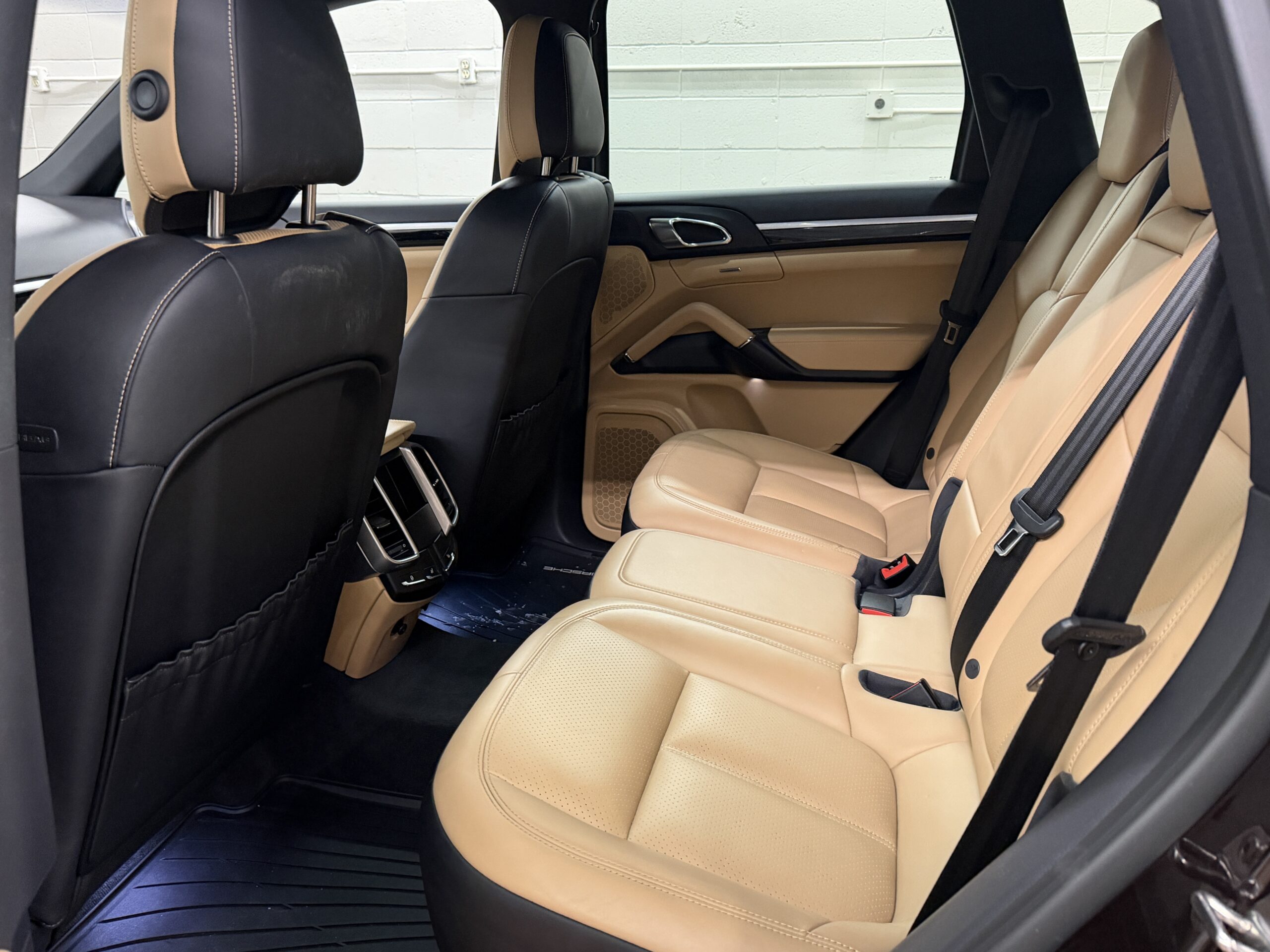 2016 PORSCHE CAYENNE *PENDING* - Image 12