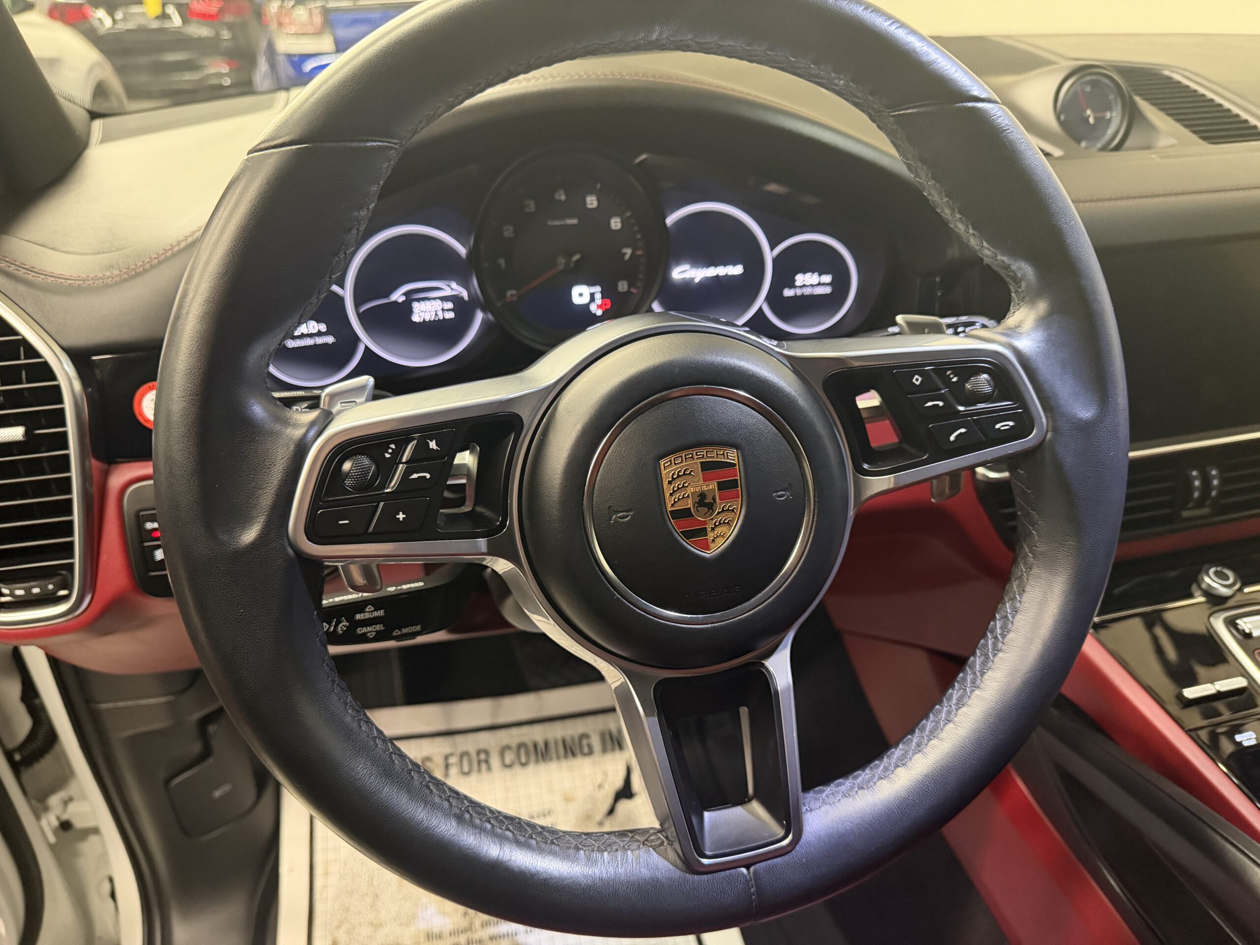 2023 PORSCHE CAYENNE *PENDING* - Image 11