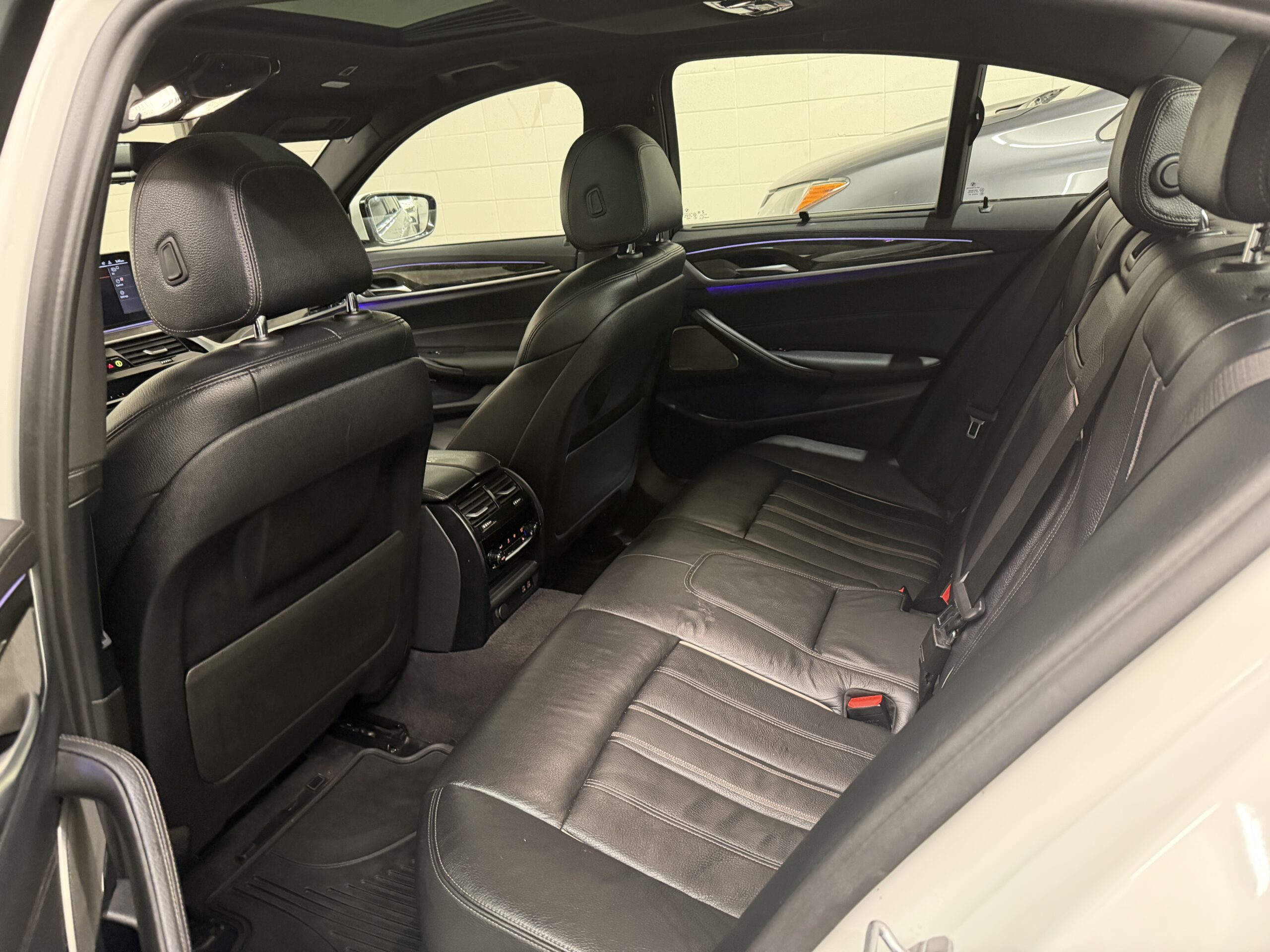 2022 BMW 540 XDRIVE - Image 9