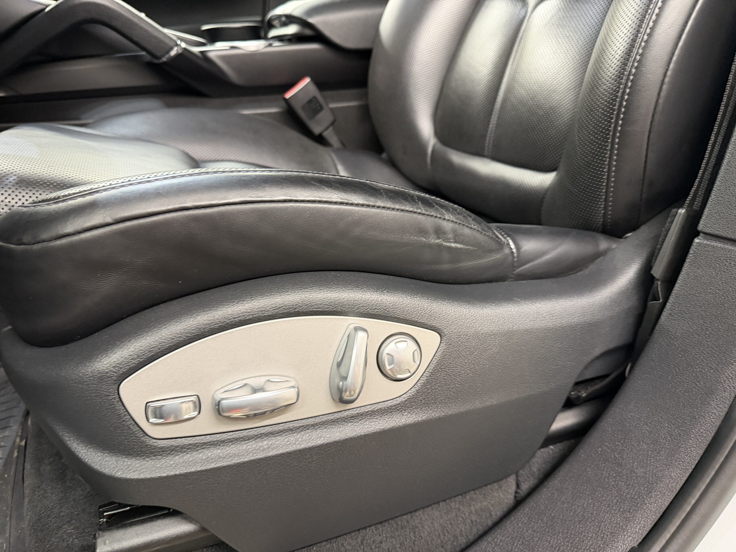 2016 PORSCHE CAYENNE - Image 9