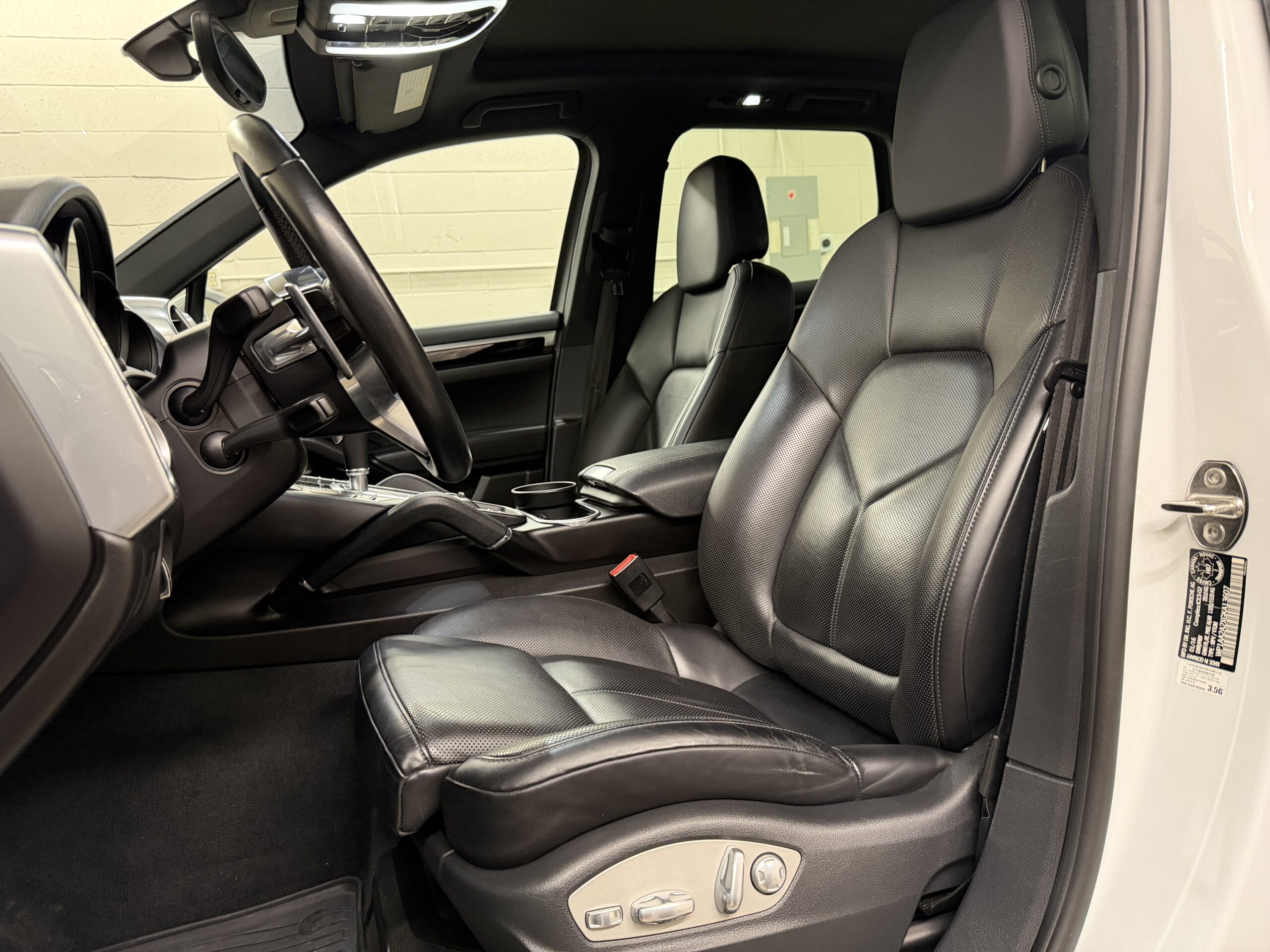 2016 PORSCHE CAYENNE - Image 7