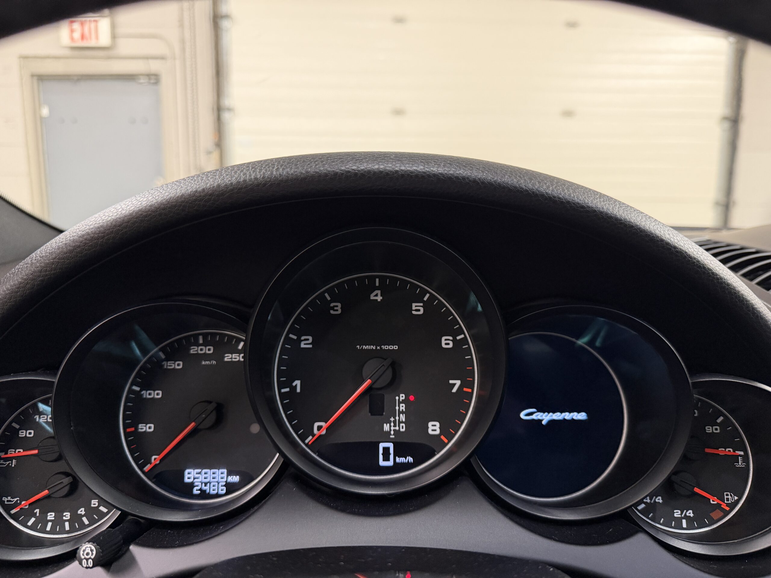 2016 PORSCHE CAYENNE - Image 12