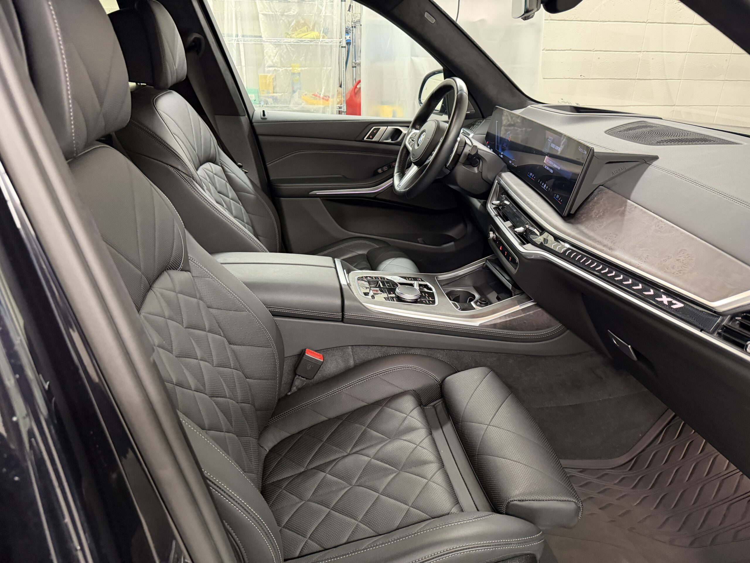 2024 BMW X7 XDRIVE40I - Image 10