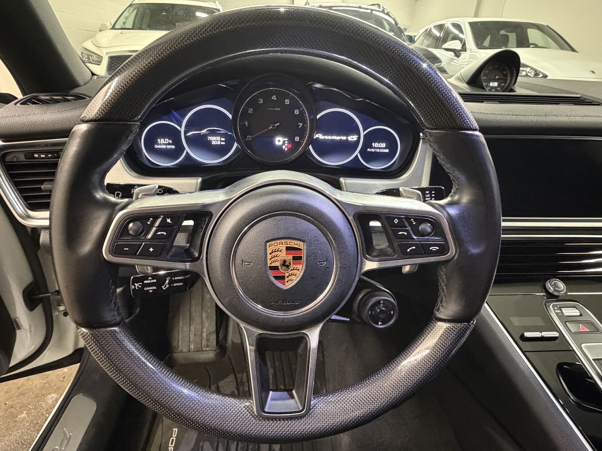 2018 PORSCHE PANAMERA 4S - Image 11
